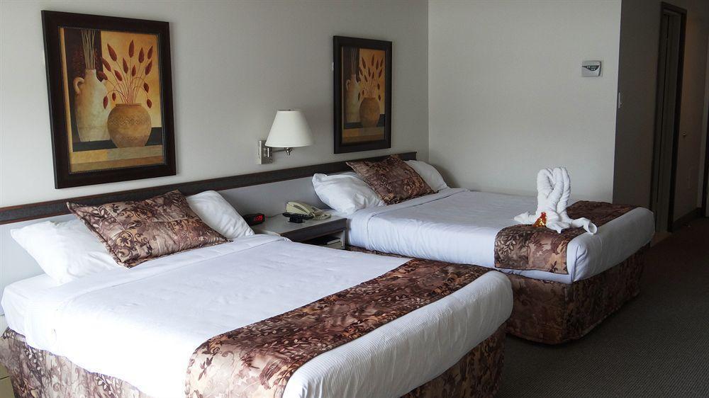 Hotel Le Floral Sherbrooke Ngoại thất bức ảnh