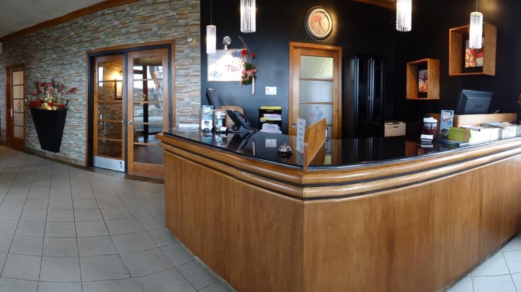 Hotel Le Floral Sherbrooke Ngoại thất bức ảnh