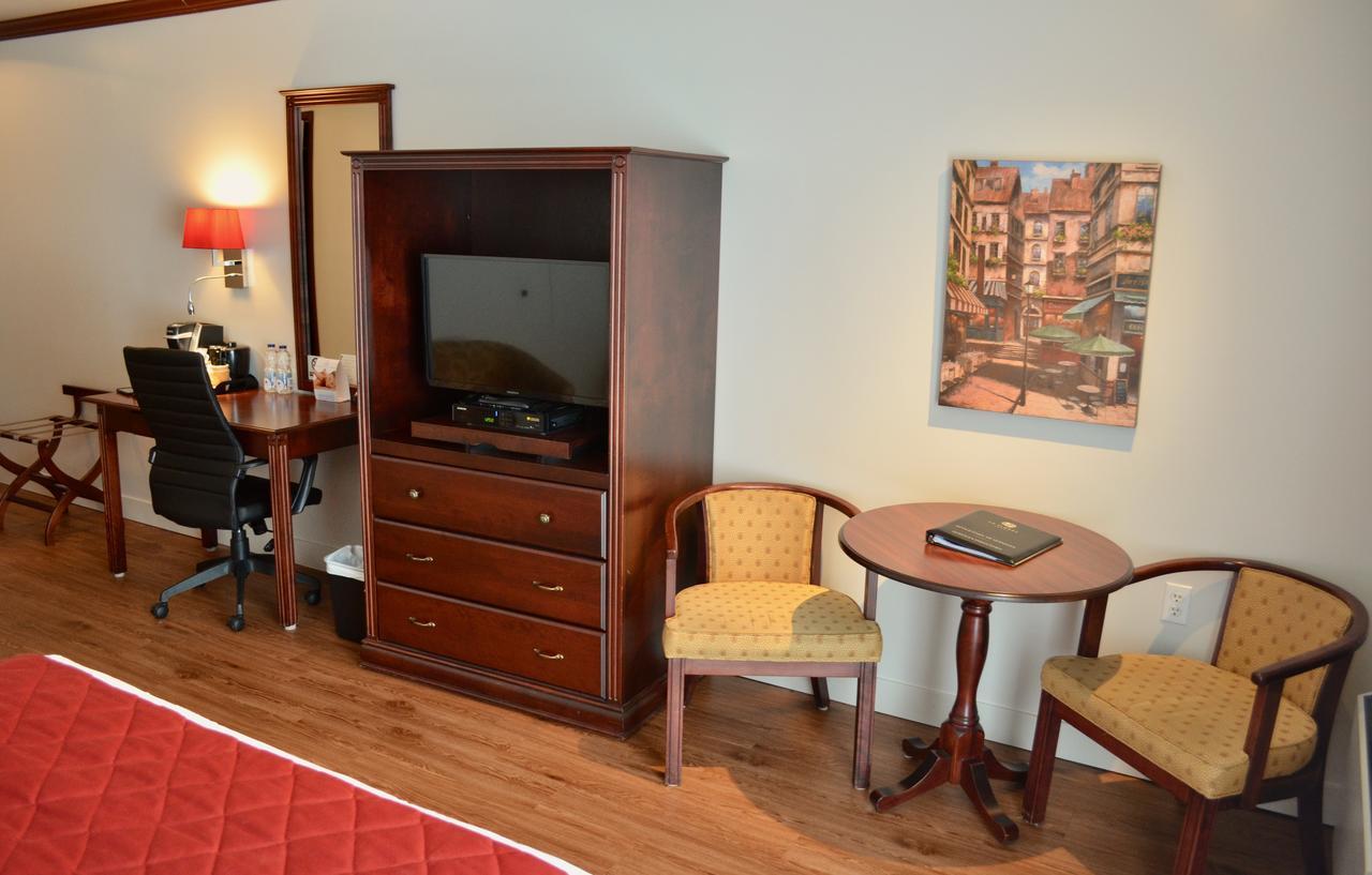Hotel Le Floral Sherbrooke Ngoại thất bức ảnh