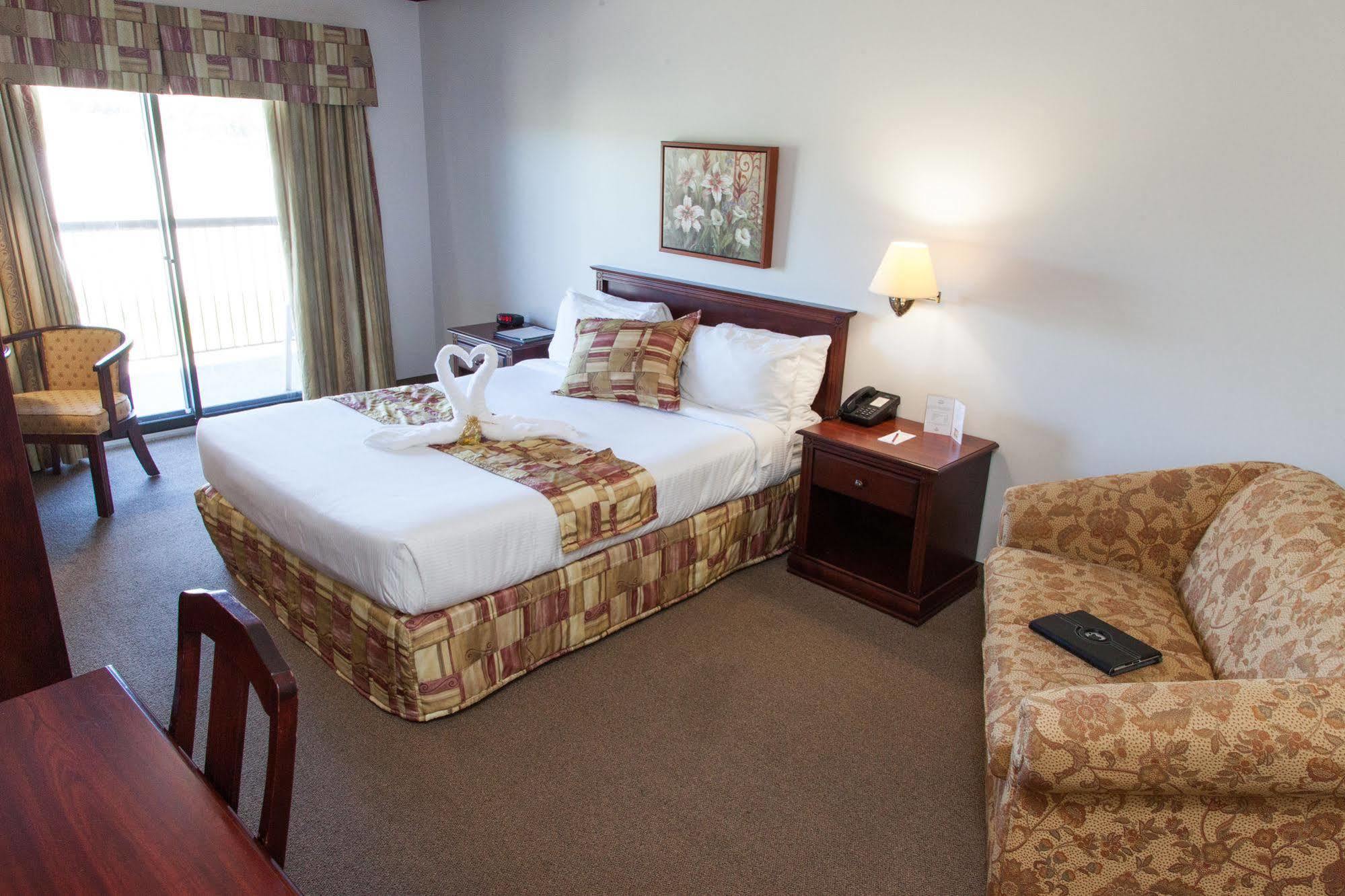 Hotel Le Floral Sherbrooke Ngoại thất bức ảnh