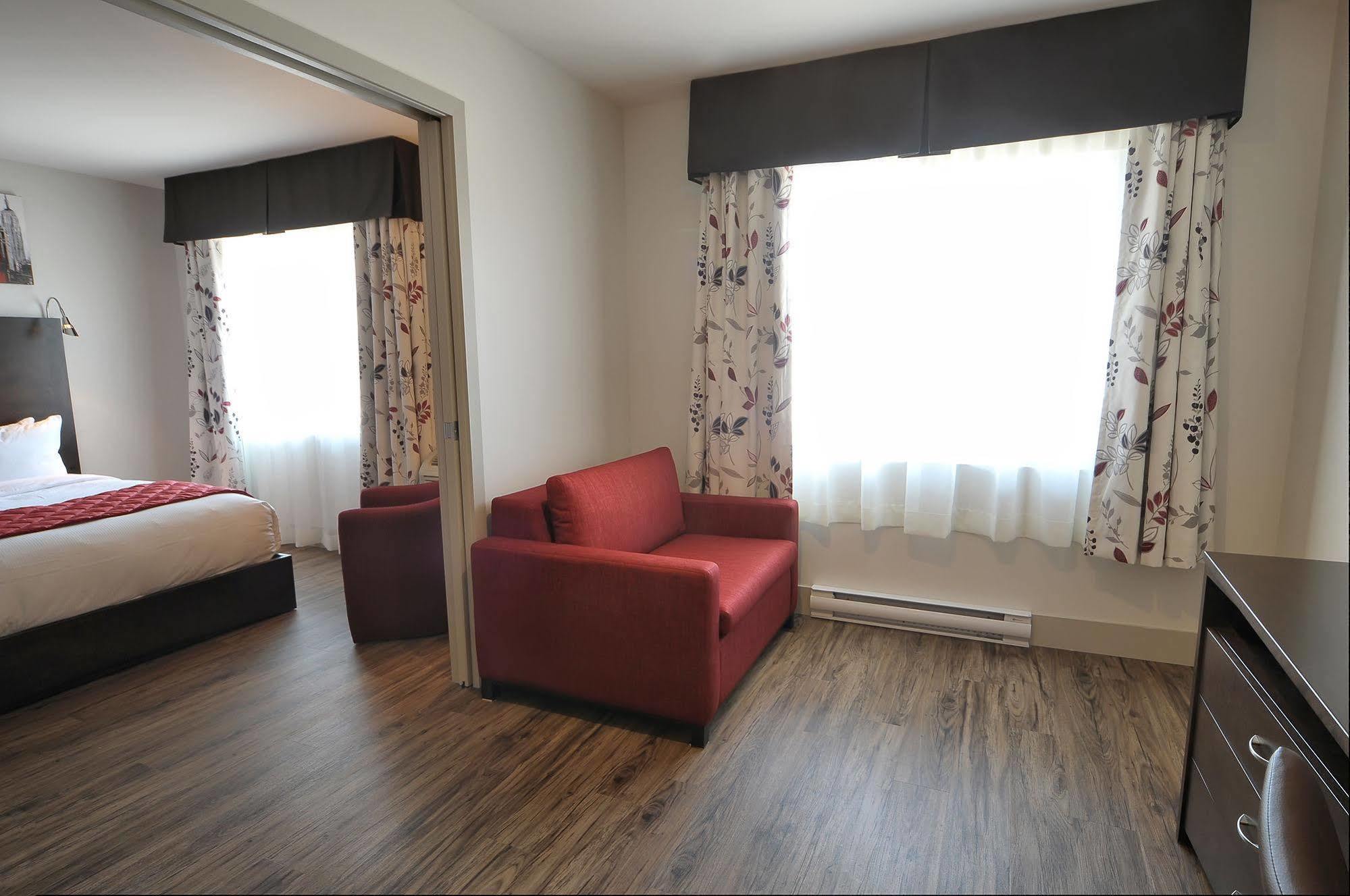 Hotel Le Floral Sherbrooke Ngoại thất bức ảnh